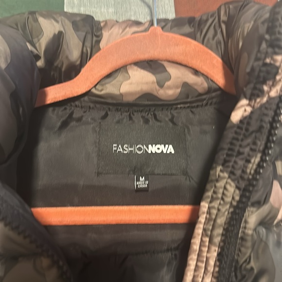 Awesome Camouflage Jacket - Picture 2 of 4